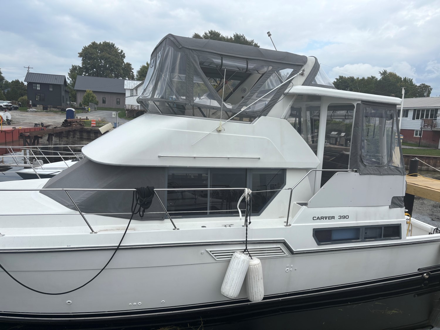 Carver 390 1